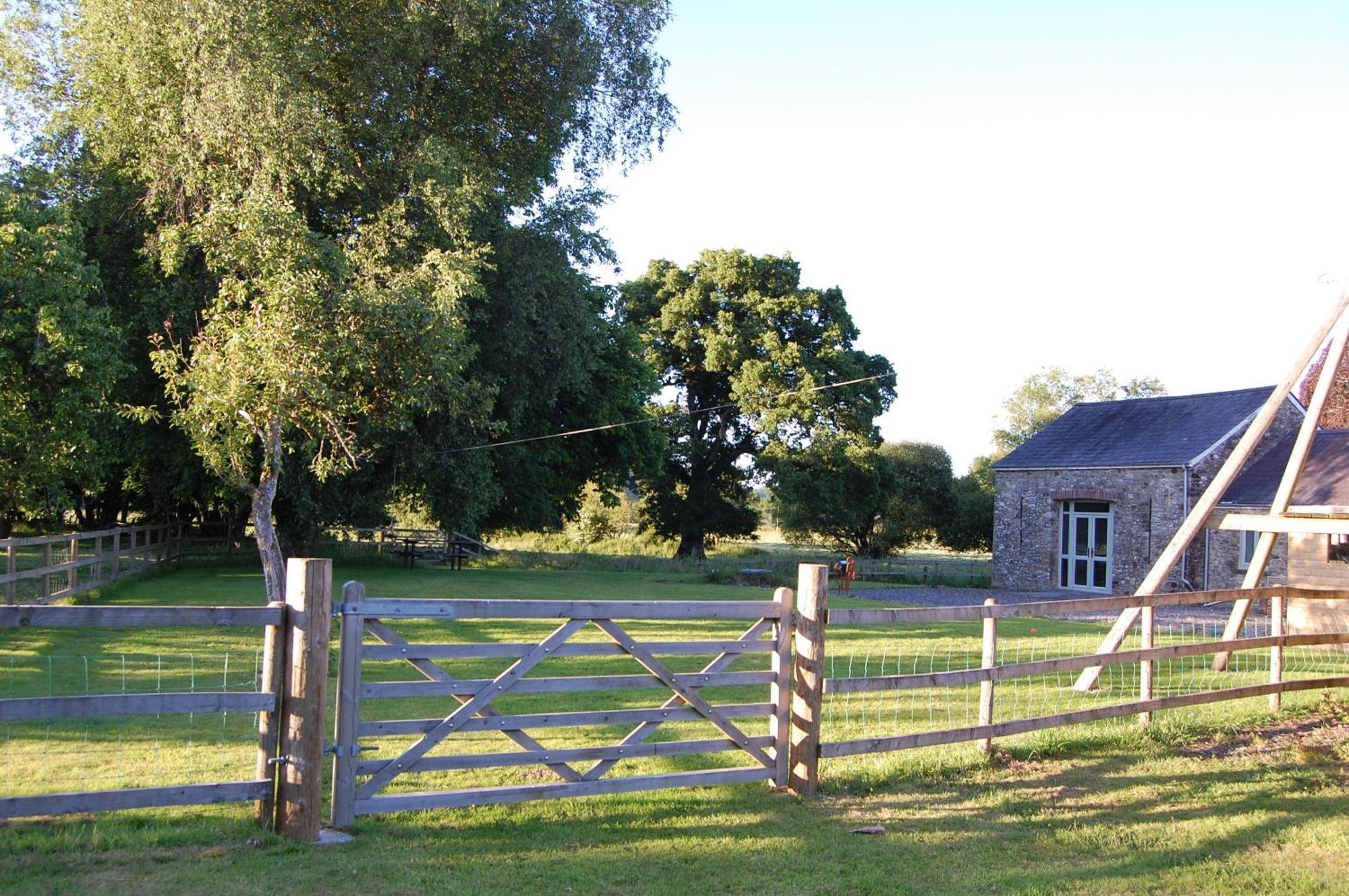 Dinefwr Cottage Carmarthen Dış mekan fotoğraf